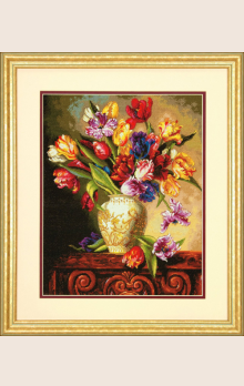 Насыщенный яркими красками букет на роскошной столешнице «Пестрые тюльпаны» (35305)